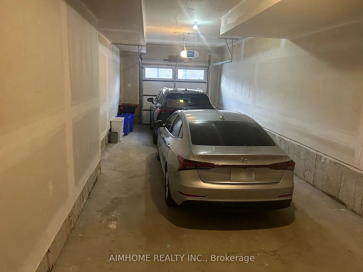 250 Finch Ave — Photo 4