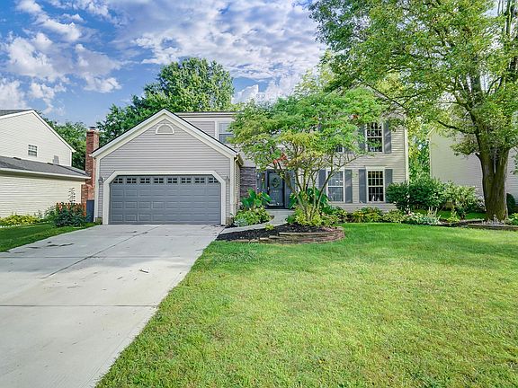 2nd image of 330 Green Meadows Dr W