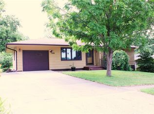 508 N K St, Indianola, IA 50125