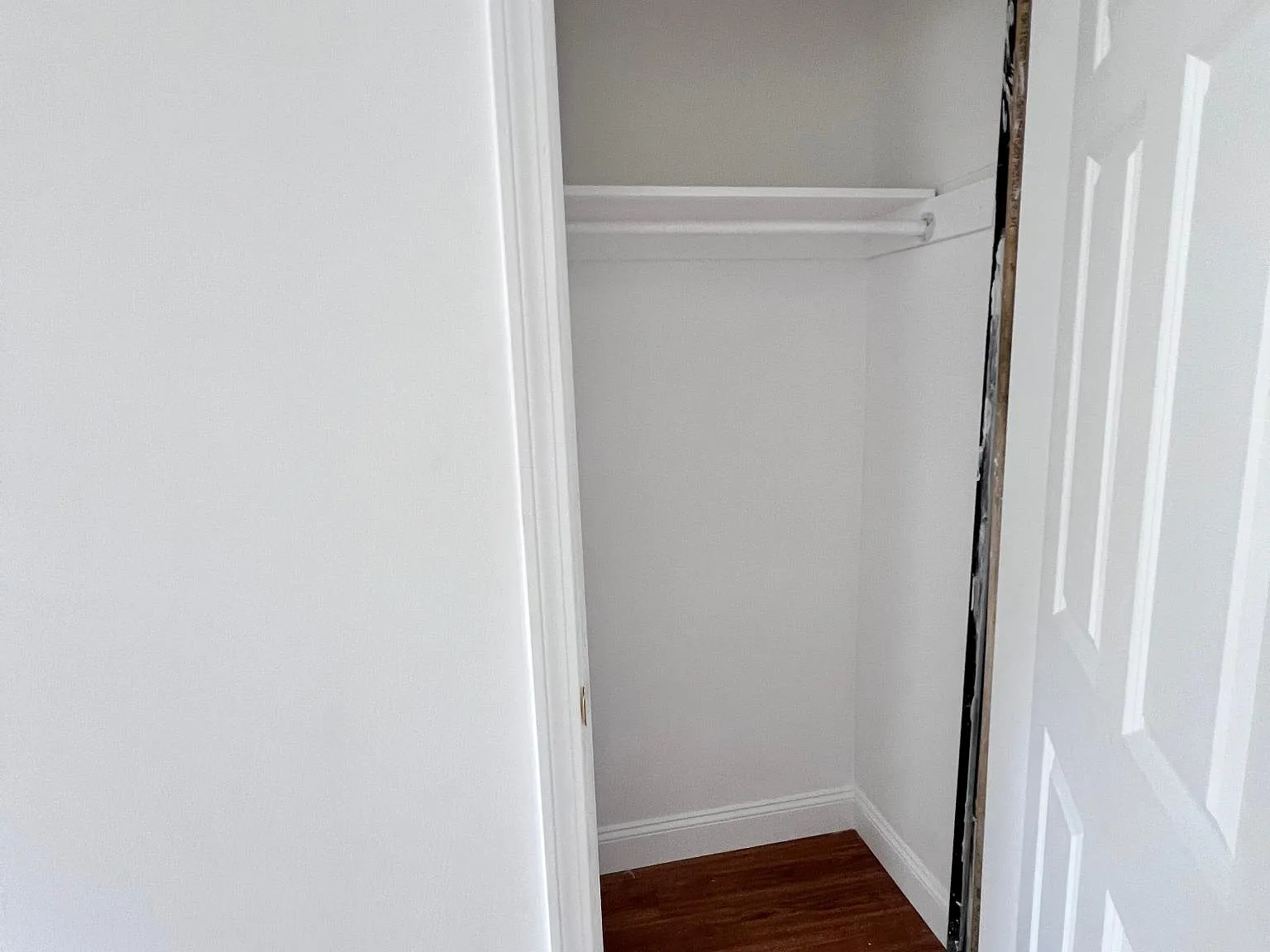 3 bed, 1200 sqft, $2,300 — Photo 3