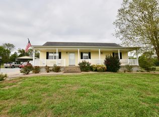 5447 Deatsville Rd, Coxs Creek, KY 40013
