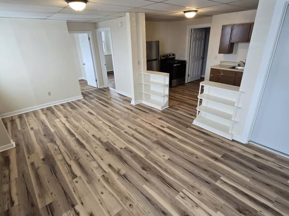 102 E Market St #305