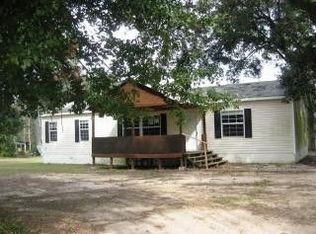 8394 Bennett Rd E, Grand Bay, AL 36541