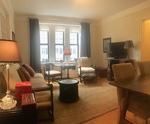 Rented by Compass | media 2