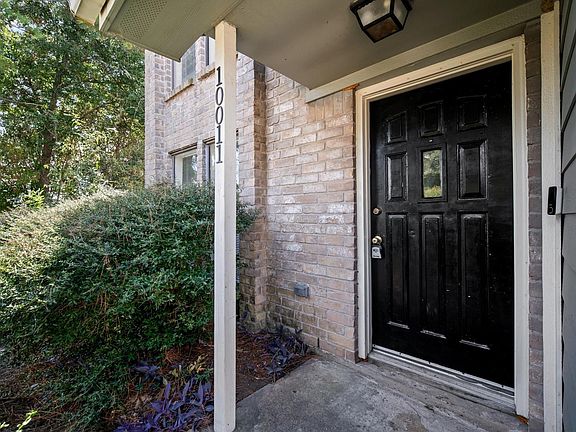 3rd image of 10011 & 10013 Spring Place Dr