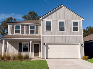 175 Needle Thrush Cir, Crawfordville, FL 32327