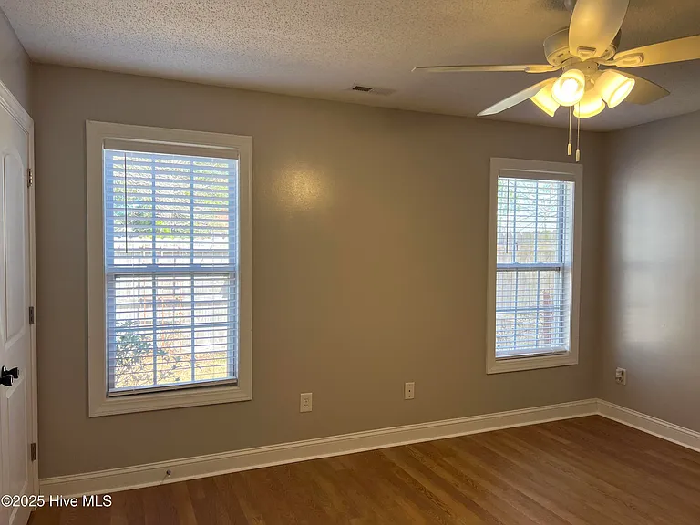 2600 Saddleback Dr #B — Photo 21