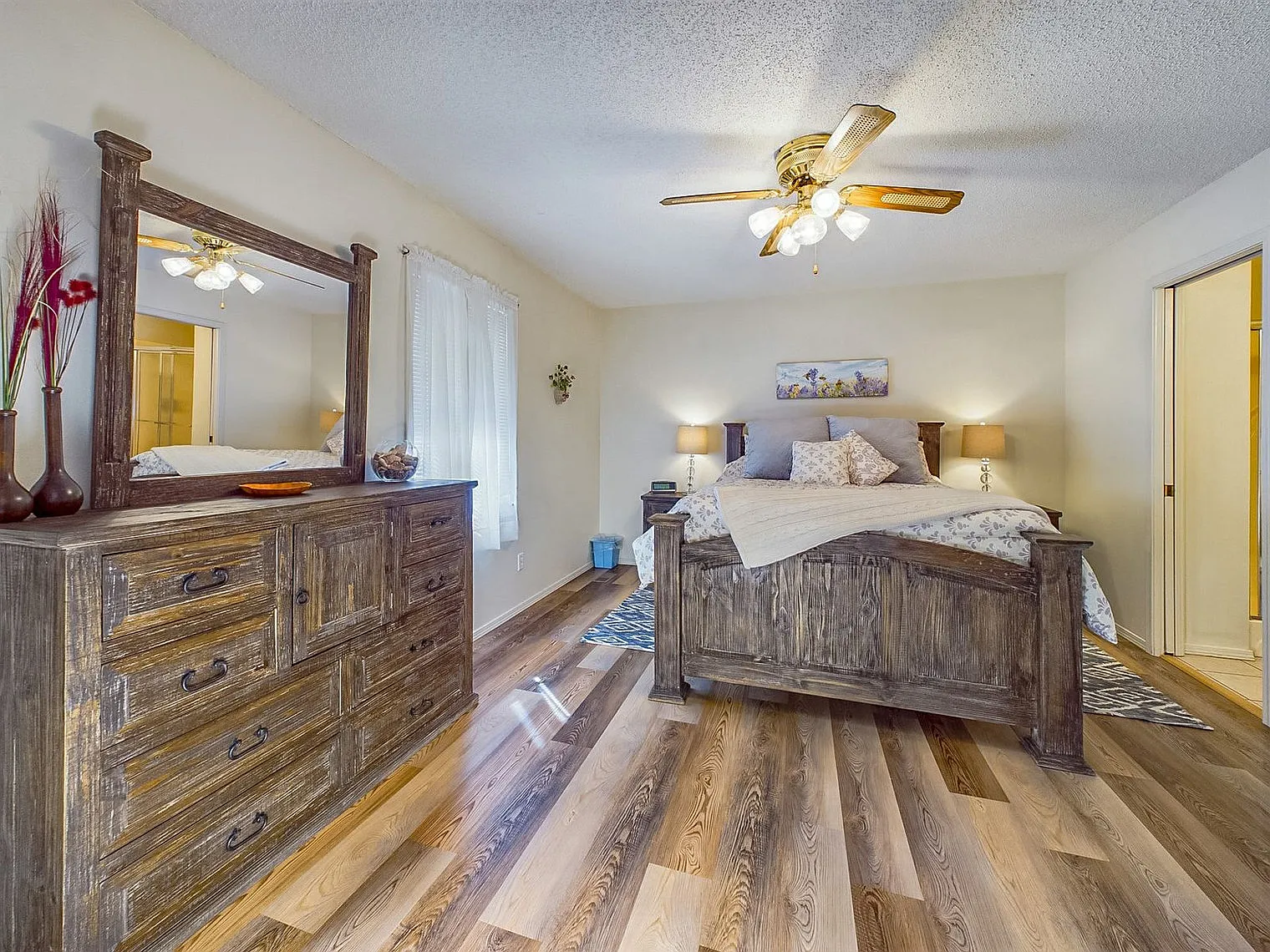 3 bed, 2.0 bath, $2,857 — Photo 3