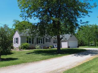 44W210 Empire Rd, St Charles, IL 60175