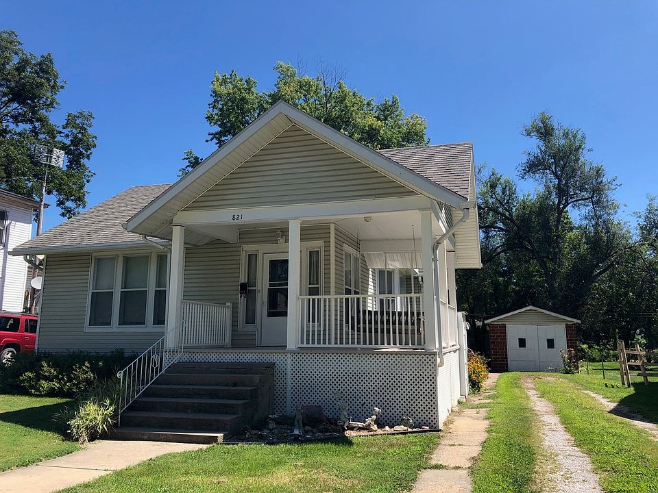 1st image of 821 Vine St