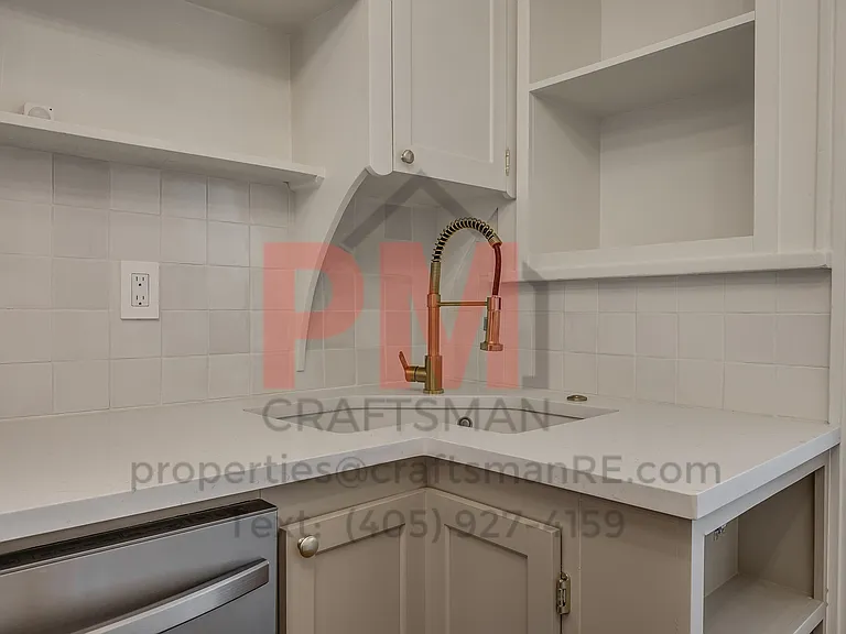 1712 N Pennsylvania Ave — Photo 26