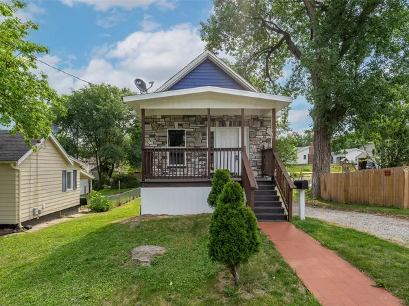 2413 SE 8th St, Des Moines, IA 50315