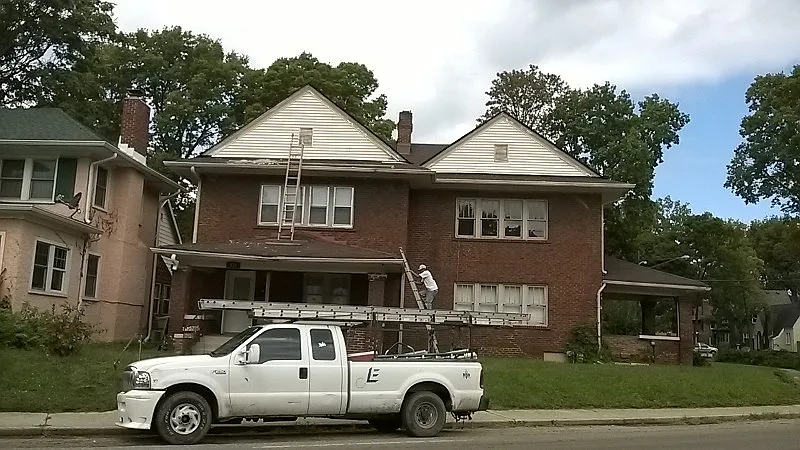 934 Fairfield Ave photo 1