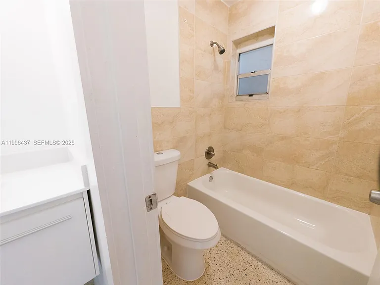 3050 NW 21st Ave #9 — Photo 7