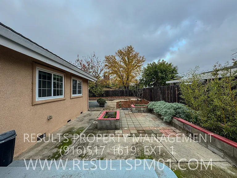 5636 Butano Way — Photo 31