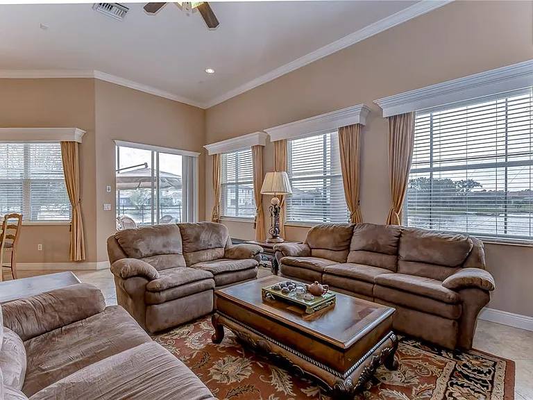 10602 Cayman Isle Ct — Photo 16
