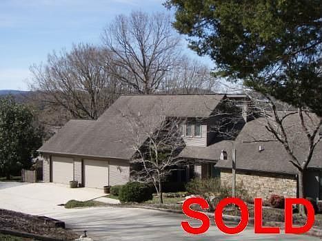 2nd image of 141 Tanglewood Ln