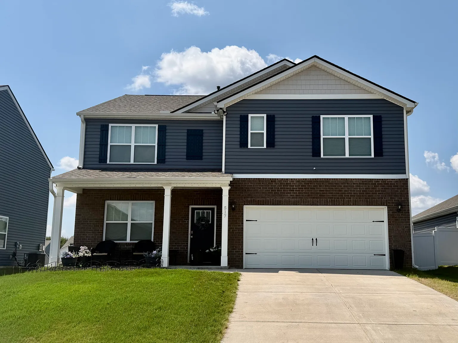 5 bed, 2511 sqft, $2,500 — Photo 1
