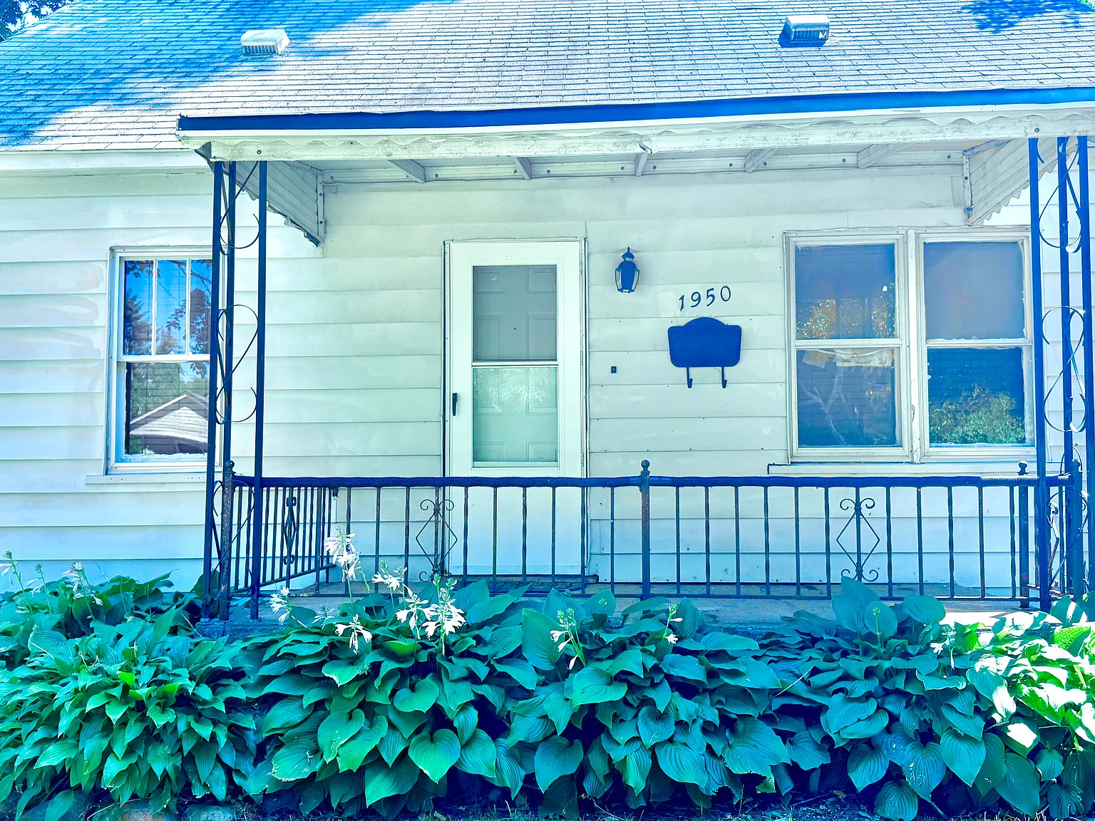 3 bed, 1000 sqft, $1,400 — Photo 2