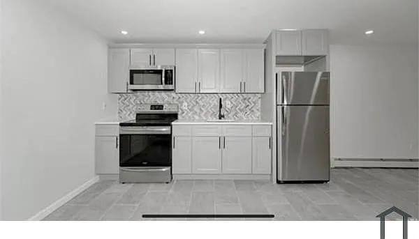 1506 Rosedale Ave — Photo 3