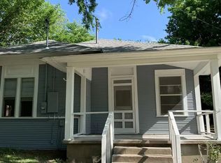 305 E Columbia St, Weatherford, TX 76086