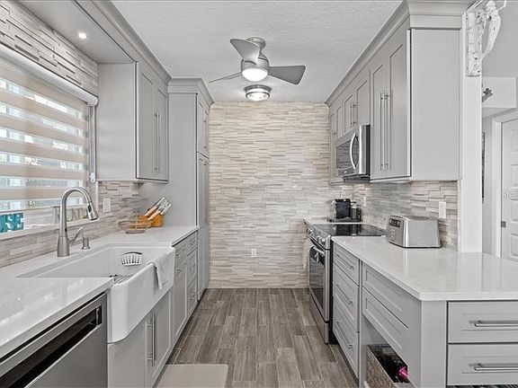 4th image of 6701 Gulf Of Mexico Dr APT 303