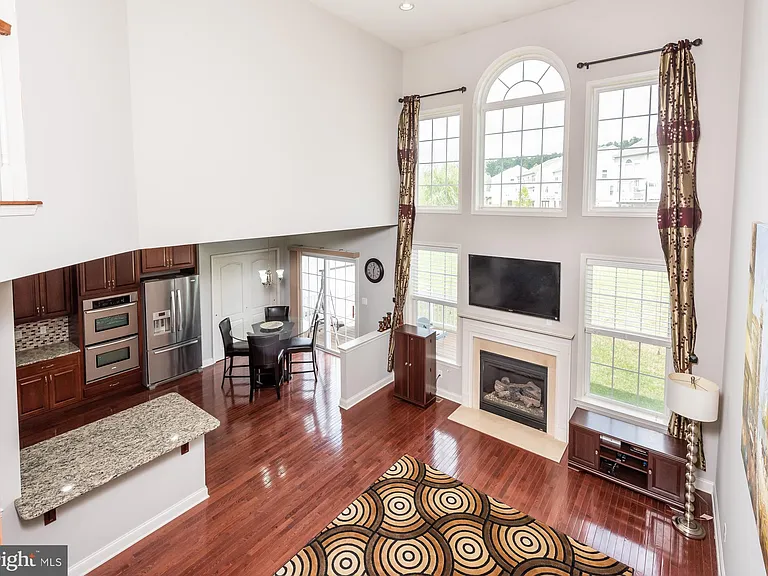 2604 Rockledge Ct — Photo 34