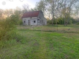 16013 N Airport Rd, Siloam Springs, AR 72761