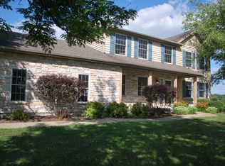 10084 E Branch Rd, Rochelle, IL 61068