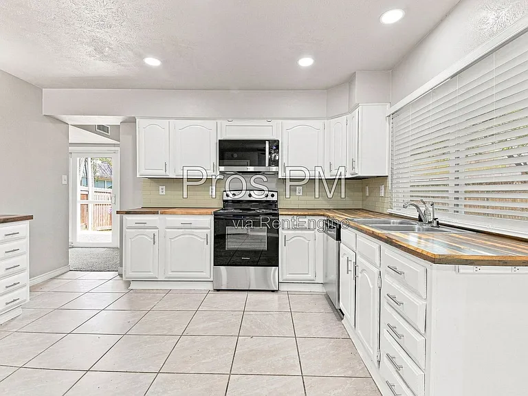 5281 Reed Dr — Photo 8