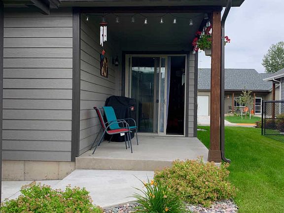 5th image of 360 Winston Ln