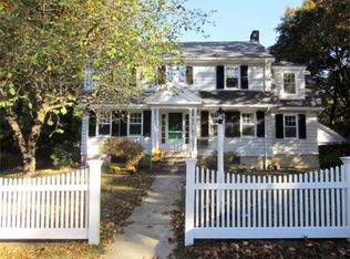 9 Tappan Rd, Wellesley, MA 02482