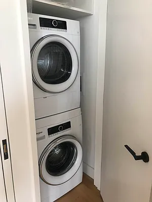 Rented by E Realty International Corp | media 47