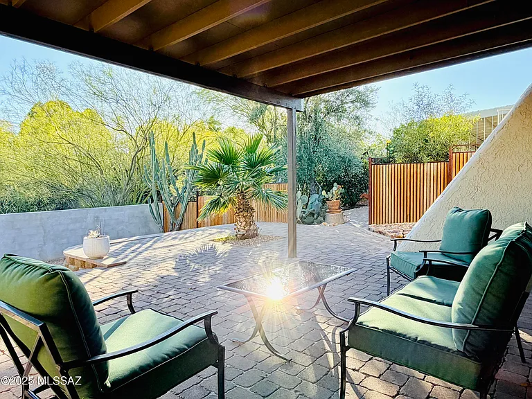 2871 W Saint Tropaz Ave — Photo 38