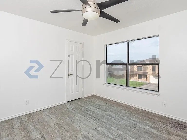 8151 Cantura Mls — Photo 24