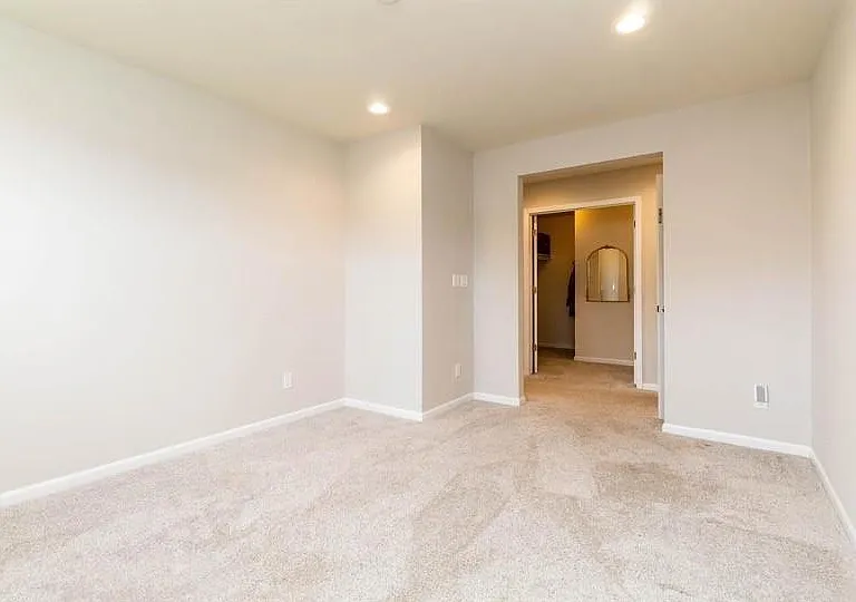 1127 Longspur Blvd — Photo 16
