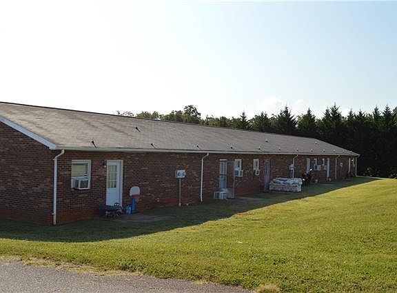 4th image of 1185 Newton Ln