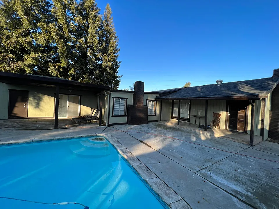 1116 E Fremont Ave #A