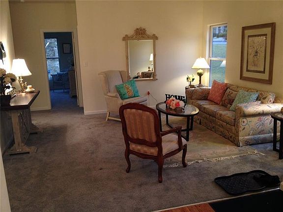3rd image of 50 Grayhawk Ct