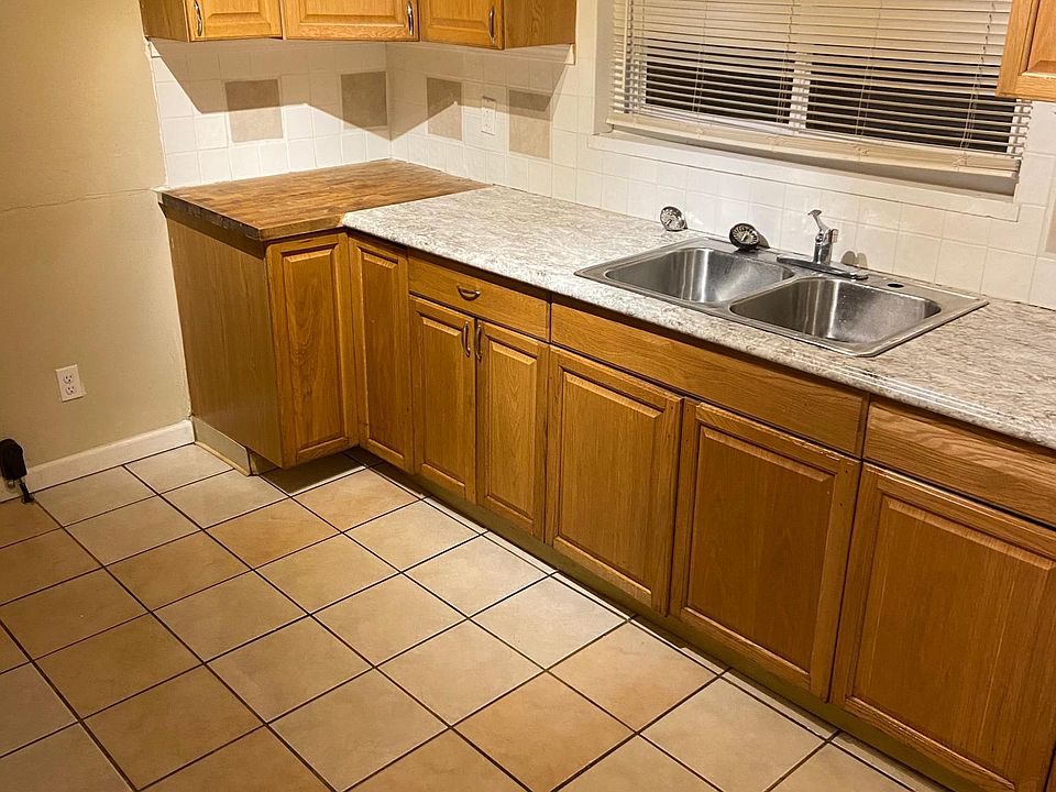 1st image of 4010 Brenton Dr