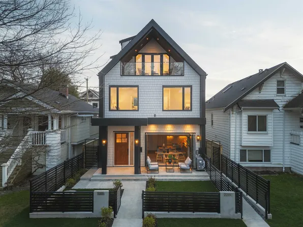 2684 Oxford St #1, Vancouver, BC V5K 1N3
