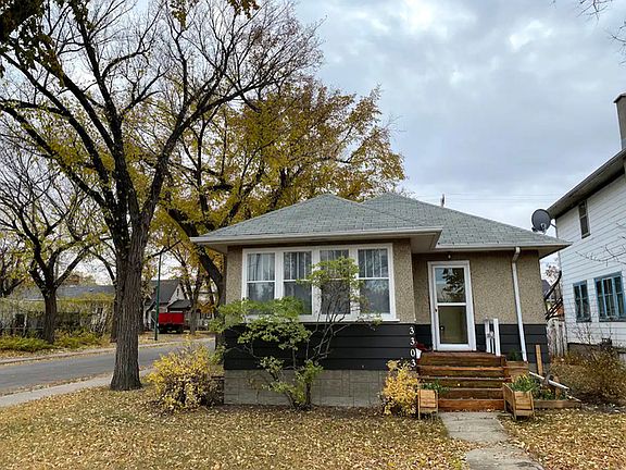 2nd image of 3303 Dewdney Ave