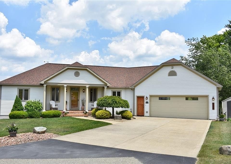 1st image of 2712 Cove Cir E