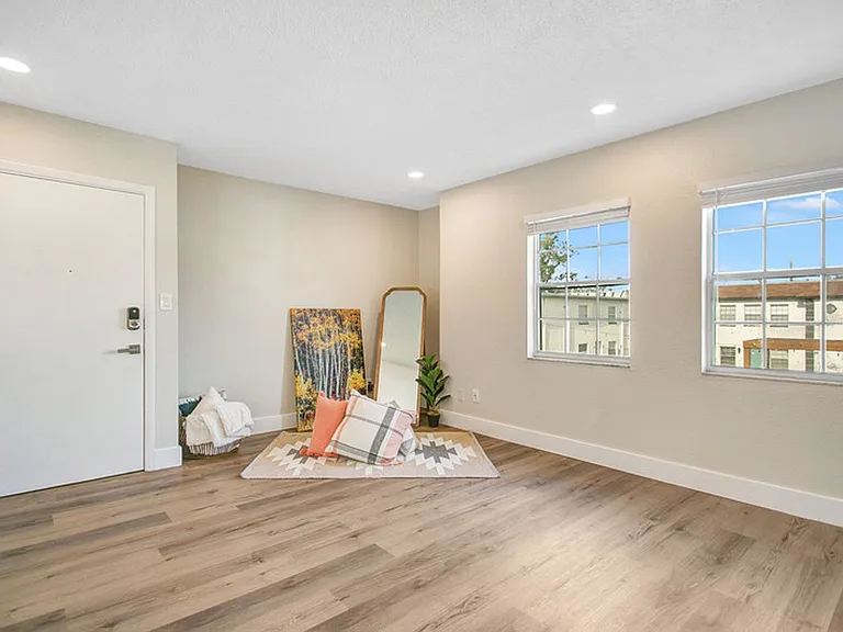 1225 Moselle Ave — Photo 23