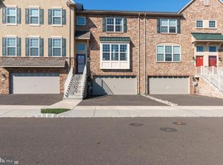 70 Bowman Dr, Feasterville Trevose, PA 19053