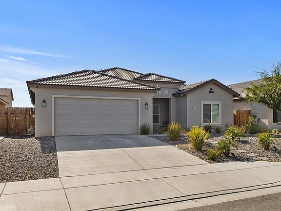 3rd image of 7811 Cuyama River St