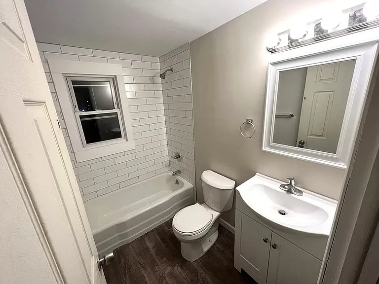 353 Main St #206 — Photo 25