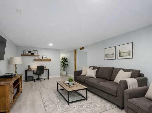 306 Lindan Ave Room 3, Selwyn, ON K9L 1K6