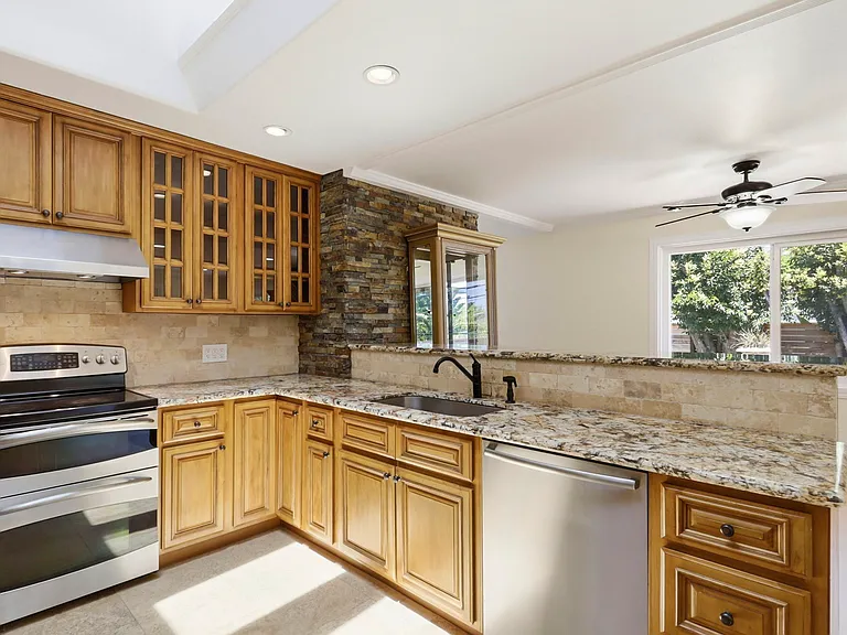1635 Blossom Hill Rd — Photo 14