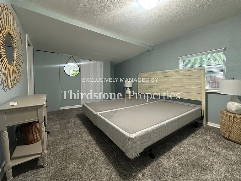 1228 Neva St — Photo 7